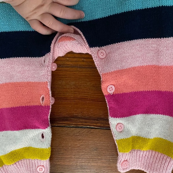 Baby Gap onesie - Picture 2 of 3